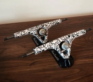 Paris Trucks V2 180mm Adam Colton Signature Longboard Truck Set sehr selten - Bild 1 von 4