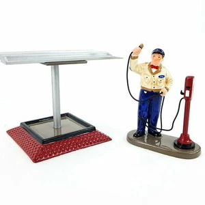 Dept 56 Snow Village Quality Service At Ford Set of 2 Figurine #54970 - Picture 1 of 5