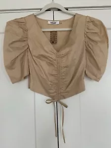 Top corto Do & Be bronceado floral manga abullonada talla mediana - Imagen 1 de 3