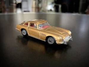 JAMES BOND'S ASTON MARTIN DB5. GOLDFINGER. VINTAGE CORGI TOYS 1965 - Picture 1 of 8