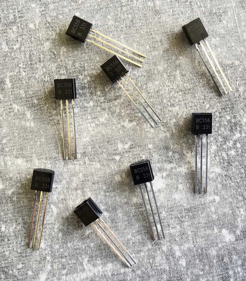 BC556B TO92 PNP Transistor 65V 0,5W 0,1A Menge Wählbar 2-15 Stück