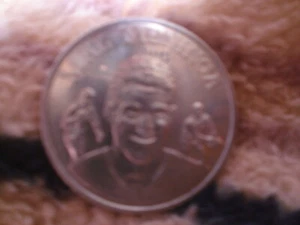 1 X MEL MENINGA FOOTBALL COIN APPROX 2.5 CM TELEGRAPH MIRROR 1991 RUGBY LEAGUE - Picture 1 of 3