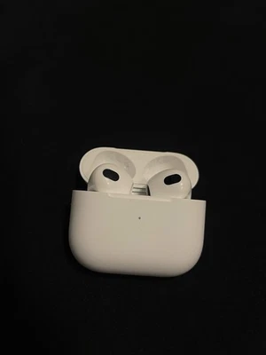 Apple AirPods 3. Generation Drahtloser Kopfhörer - Weiß - Bild 1 von 4