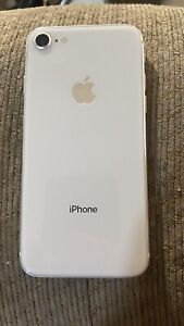 Apple iPhone 8 - 64GB - Silver (Unlocked) A1863 (CDMA + GSM)