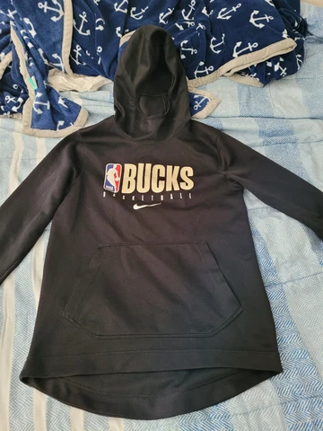 Milwaukee Bucks NBA Nike Spotlight Hoodie Sweatshirt Pullover Mens Cover