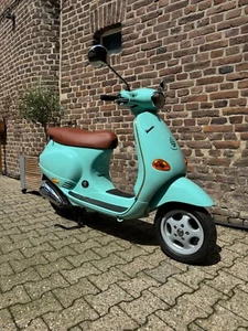 Vespa ET4 125 EZ 04/1998 HU 05/2027 Mint / Türkis - Bild 1 von 9