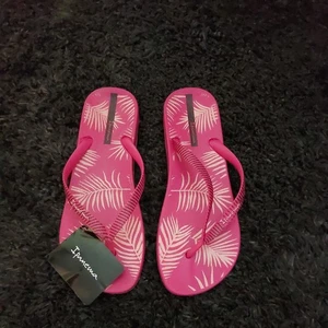 Ipanema 🌴 Flip Flops Badelatschen Gr. 39 🌴 Pink m. Palmen 🌴 Neu + OVP - Bild 1 von 9