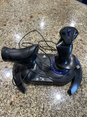 Джойстик/дроссель комбинированный Thrustmaster T.Flight Hotas 4 для PlayStation и ПК - Изображение 1 из 2