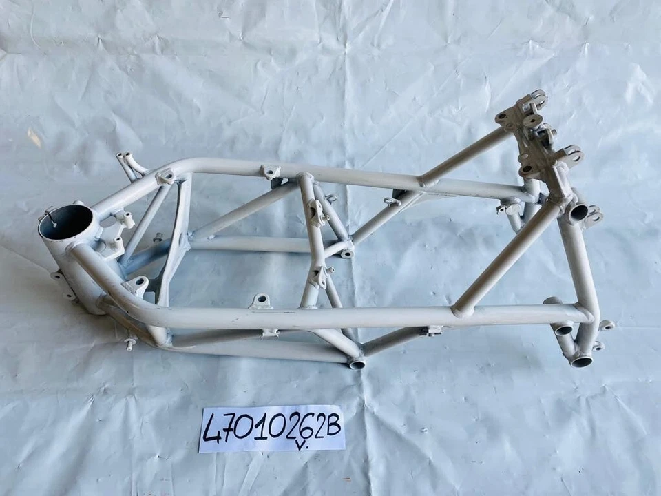 Ducati 748 916 996 SENNA SP SPS 94 TO 99 FRAME FRAME WHITE CD 47010262B - Image 1 of 3