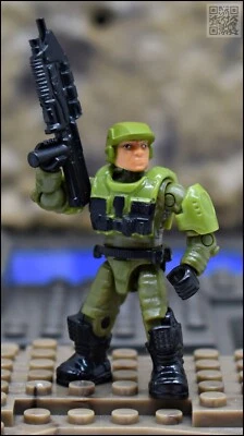 MINI BONECO HALO MEGA BLOKS VERDE PELE MAIS ESCURA MARINHO 97521 SOMBRA HIERARCA - Imagem 1 de 4