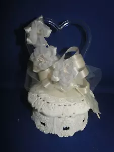New Wilton "Floral Flirtation Wedding Cake Topper with Blue Floral #103-4220 - Picture 1 of 8