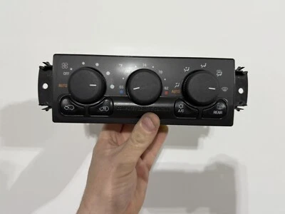 2002 Cadillac Escalade A/C Temperature Climate Control Switch 15072169 OEM - Image 1 of 4