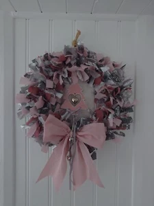 Weihnachten Scandi Stoffkranz Blush Pink/Grau Schneeflocke/Metallic Grau/Dunkelrosa - Bild 1 von 6