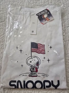 Neu mit Etikett Unisex Gr./L Snoopy Peanuts First Beagle on the Moon 1996 T-Shirt weiß - Bild 1 von 6