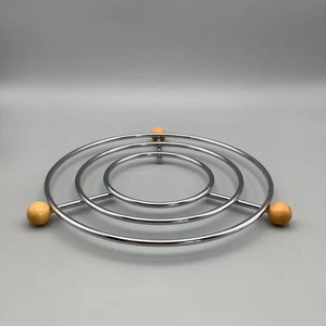 Metal Round Trivet, wooden feet, pot stand, 21cm wide - Picture 1 of 4
