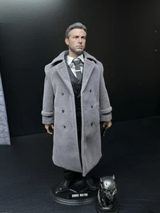 Bruce Wayne 1:6 Scale - Batman v Superman: Dawn of Justice - Justice League - Picture 1 of 15