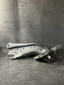TOYOTA CAMRY FWD REAR LEFT SIDE TRAILING CONTROL ARM W/ BRACKET OEM 2018-2023 ✔️ - Picture 1 of 5