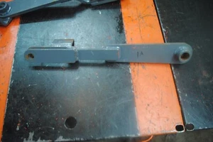Soporte de brazo elevador de plataforma de cortacésped Kioti KRM03-72 MM 72" DK35 DK40 nunca usado - Imagen 1 de 2