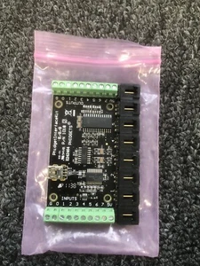 Phidgets PhidgetInterfaceKit 8/8/8 Analog/Digital E242464 P/N 1018 VER: 904 - Picture 1 of 3