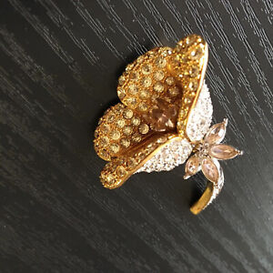 Nolan Miller Glamour Collection Stunning Crystal Flower Pin/Brooch Mint Cond