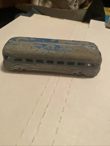 Vintage 1940’s Collectible Diecast TootsieToy Greyhound Bus - Picture 1 of 9