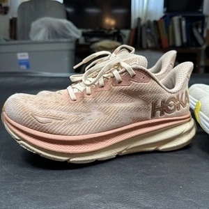 Hoka Clifton 9 - Mujer Talla 7.5 Rosa Muy Usado 860 - Imagen 1 de 10