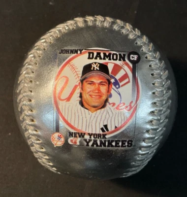 New York Yankees Johnny Damon Rawlings plata recuerdo coleccionable béisbol NUEVO Foto 1 de 4