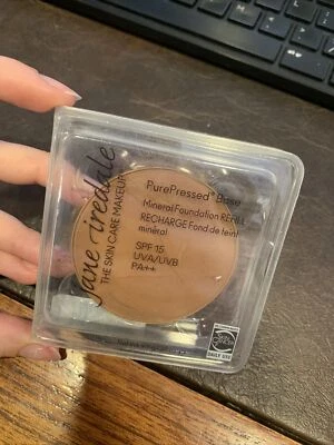 Jane Iredale Pure pressed base - Image 1 of 3