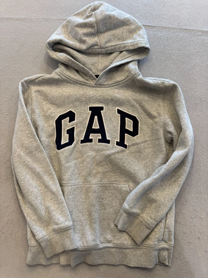 Sudadera Gap Niños Jóvenes Niños Grande Clásica Logo Atlética Gris Polar Sudadera con Capucha Foto 1 de 4