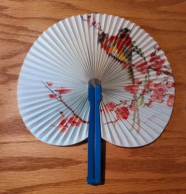 VENTILADOR PLEGABLE DE PAPEL PLISADO DE MANO VINTAGE - Pájaros Flores Foto 1 de 4