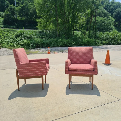 1960s Pair of Jens Risom for Jens Risom Design C180 Armchairs Cover