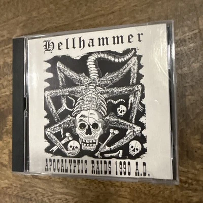 Hellhammer – Apocalyptic Raids -1990 A.D. -CD -1993 Futurist (9086-11056-2) Foto 1 de 4