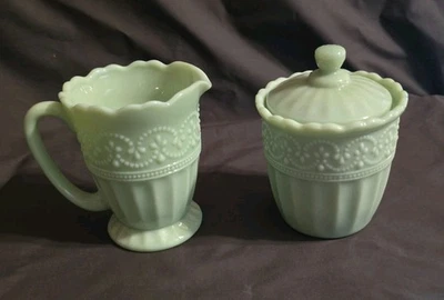 PIONEER WOMAN Juego de crema y azucarero de jade verde Belleza atemporal 3 piezas Country Foto 1 de 4