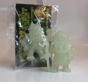 HH Toys Mythos In My Pocket Serie 1 Figuras PVC Brillan en la Oscuridad Conjunto de 2 - Imagen 1 de 6