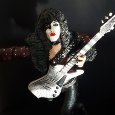 KISS CREATURES OF THE NIGHT - PAUL STANLEY STARCHILD - MCFARLANE ACTION FIGURE 1