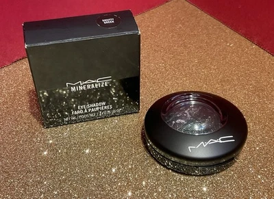 MAC Mineralize Eye Shadow SMUTTY GREEN  0.06 oz ***NIB - Image 1 of 4