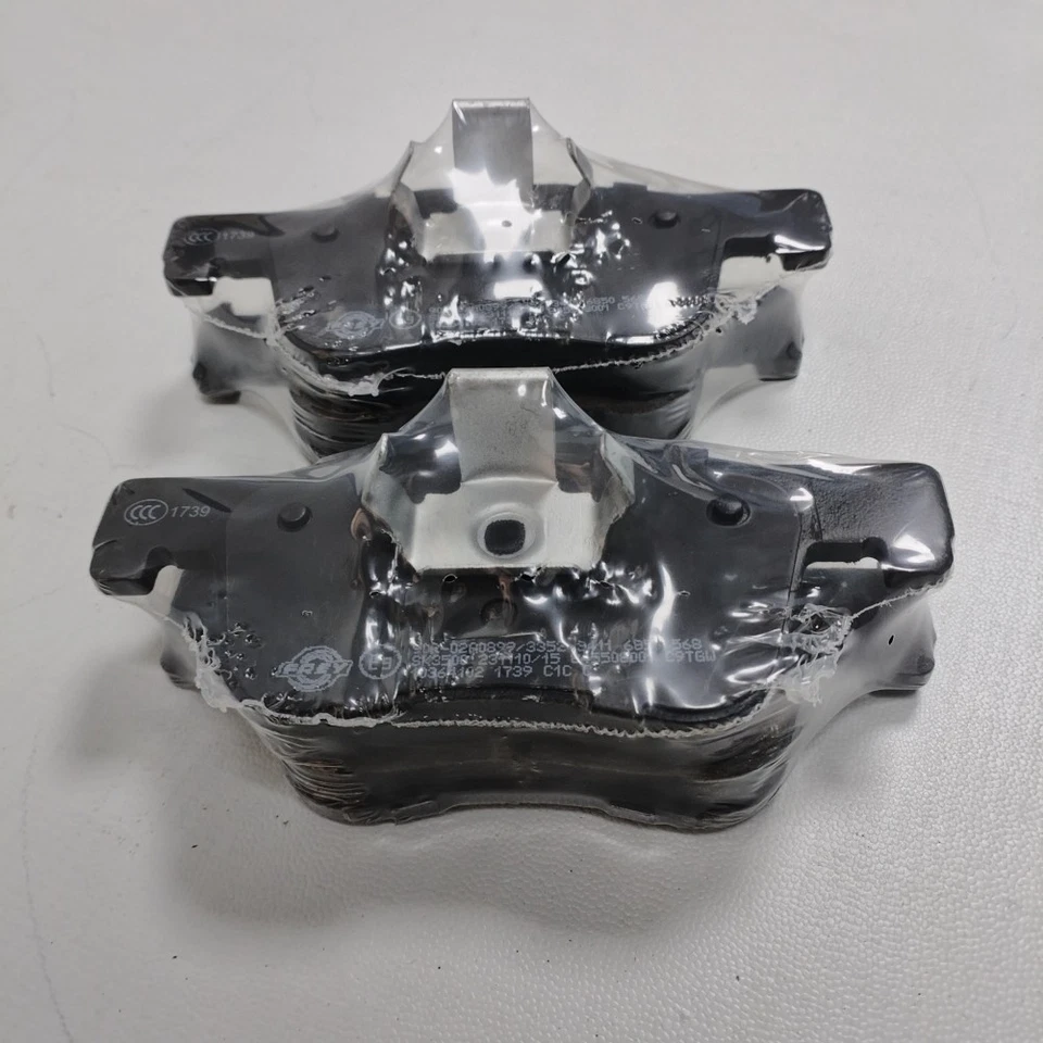 Pastilla de freno de disco para BMW 120d 120i 318d 320i 318i 420i 418d 420d Foto 1 de 1