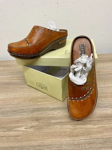 L'Artiste Burbank Spring Step Camel Leather Slip On Clogs Womens 39 US 8.5 NIB - Picture 1 of 7