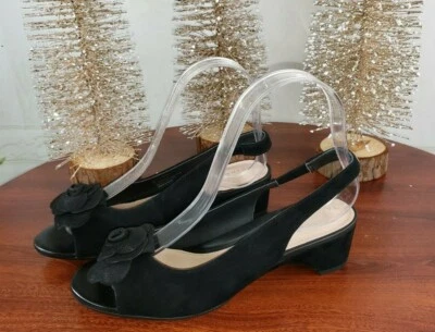 Taryn Rose - Sandalias de tacón con detalle de rosa - Neva - Negras Foto 1 de 4