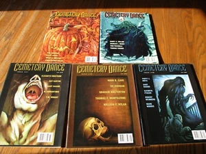 Cemetery Dance magazine 5 issues:  # 37, 38, 40, 41, and 42; LIKE NEW - Bild 1 von 2