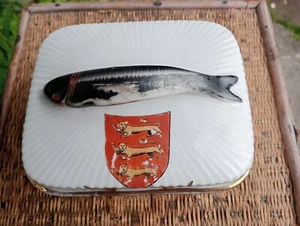 Vintage Crested Ribbed China Sardine Dish Box from JERSEY in A1 Condition, Rare - Picture 1 of 5
