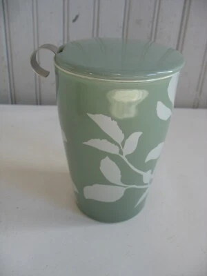 Tea Forte 3 Piezas Colador Tapa Verde con Hojas Blancas Taza de Café / Taza de Té Taza Foto 1 de 4
