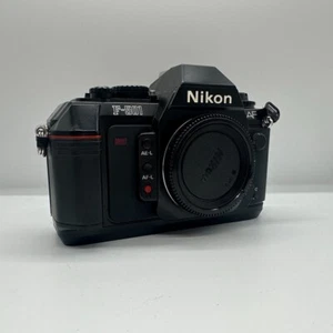 Nikon F-501 AF 35mm SLR Film Camera Body Only - Picture 1 of 10
