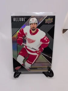 2024-25 Upper Deck Allure - Dylan Larkin #17 Black Rainbow - Imagen 1 de 10