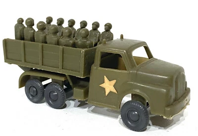 Ancien Jouet Plastique Militaire Camion Porte Troupes  Made in W Germany - Photo 1/4