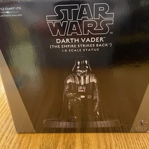 Star Wars 2016 Gentle Giant Darth Vader (The Empire Strikes Back) 1:8 Statue New - Picture 1 of 24