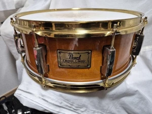 Pearl Custom Classic One Piece Maple Shell Snare - Picture 1 of 9