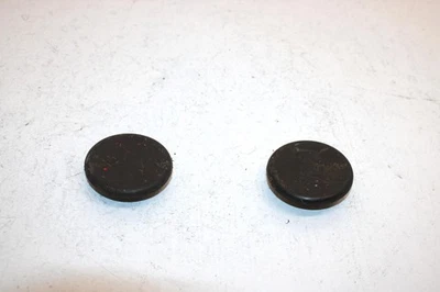 2000 Kawasaki Jet Ski 1100 Stx OEM Par de Plugues de Casco Superior 92066-3772 JK11 - Imagem 1 de 4