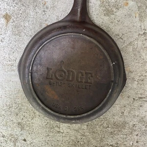 Lodge 3SK Cast Iron Skillet - 6 1/2” VINTAGE - Picture 1 of 3
