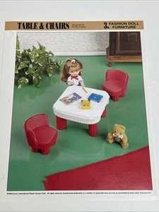 Tisch & Stühle Mode Puppenmöbel Annie's Dachboden Kunststoff Leinwand Musterseite - Bild 1 von 4